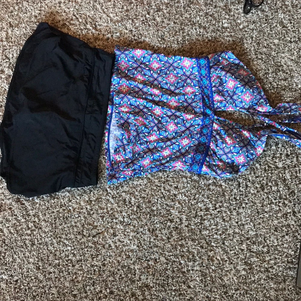 Cute Swim wear : top and a skirt